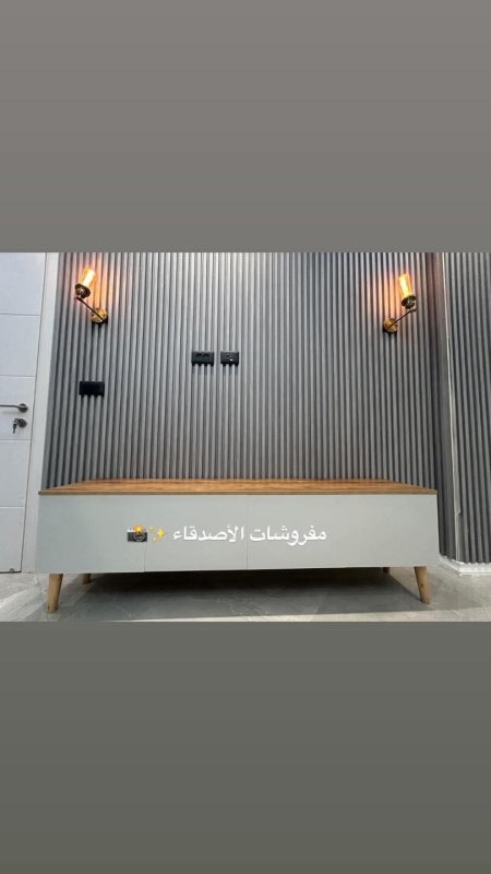 مزنون تلفزيون بسعر {600} شيكل