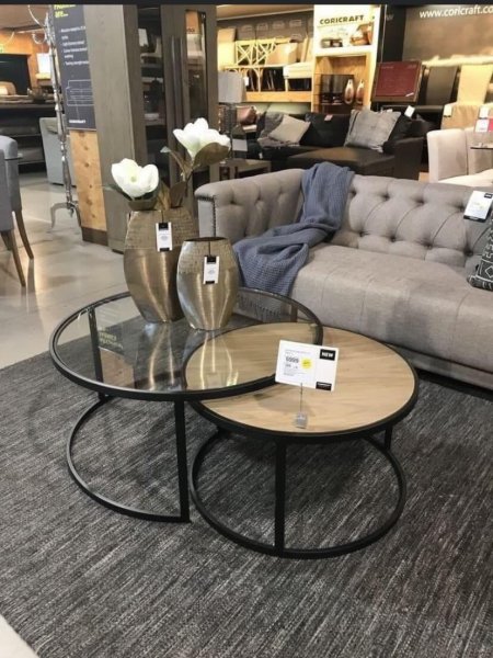 طاولة وسط معدن مع خشب بسعر {500} شيكل