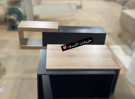 مزنون مع طاولة بسعر {1200} شيكل