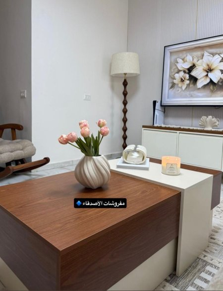 طاولة وسط بسعر{500} شيكل