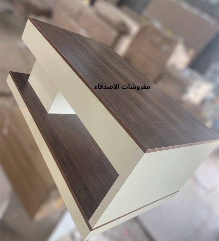 طاولة وسط بسعر{500} شيكل