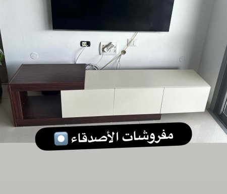 مزنون تلفزيون بسعر {700} شيكل
