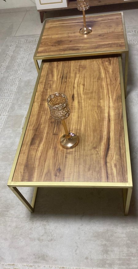 طاولة وسط معدن مع خشب بسعر {500} شيكل