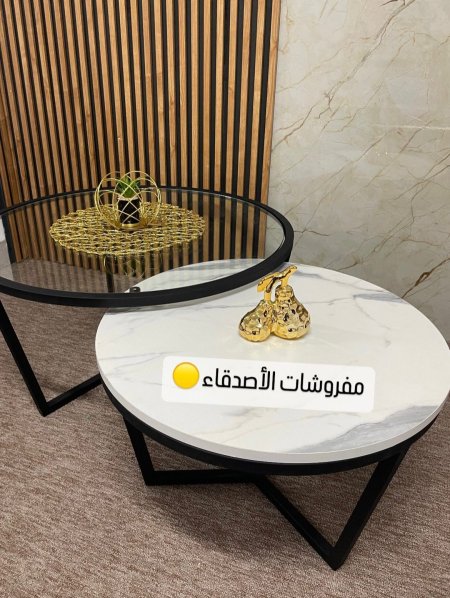 طاولة وسط معدن مع خشب بسعر {500} شيكل