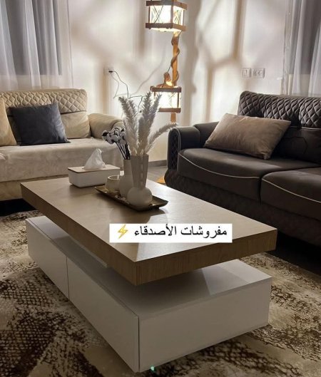 طاولة وسط بسعر {500} شيكل