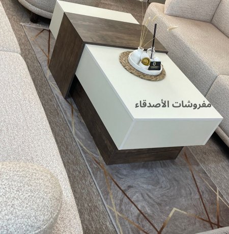 طاولة وسط بسعر {500} شيكل