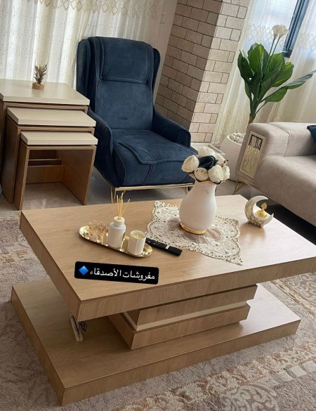 طاولة وسط بسعر {500} شيكل