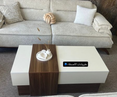 طاولة وسط بسعر {500} شيكل