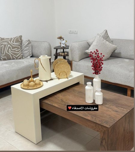 طاولة وسط بسعر {500} شيكل