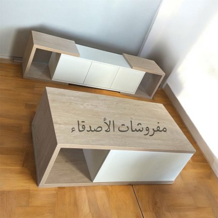 مزنون مع طاولة بسعر {1200} شيكل